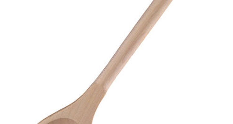 Wooden Spoons Retain Moisture and Odors