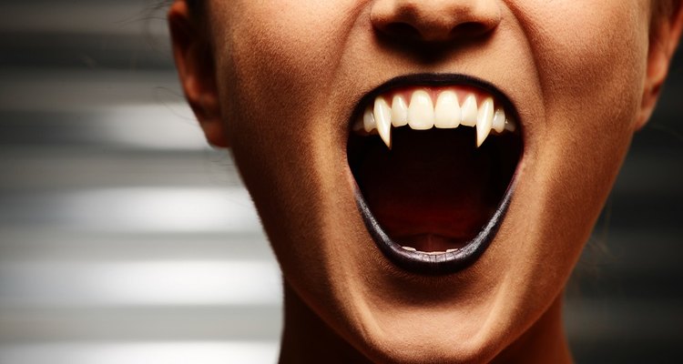 Custom-fit teeth for fit and flexibility.
