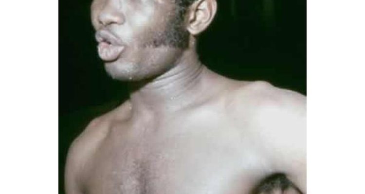Rocky Valdez, el único campeón de boxeo en el peso mediano que ha tenido Colombia.