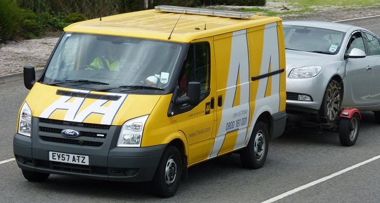 Some large breakdown organisations subcontract recovery work to independent operators.