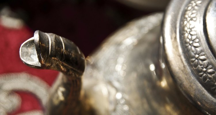 Pewterers often marked their pieces of art, but some chose to leave their work without symbols.