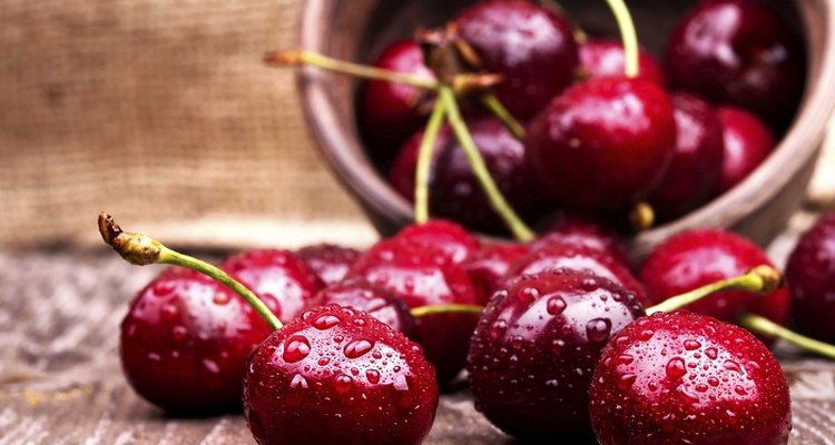 Picking cherries can lead to badly stained hands.