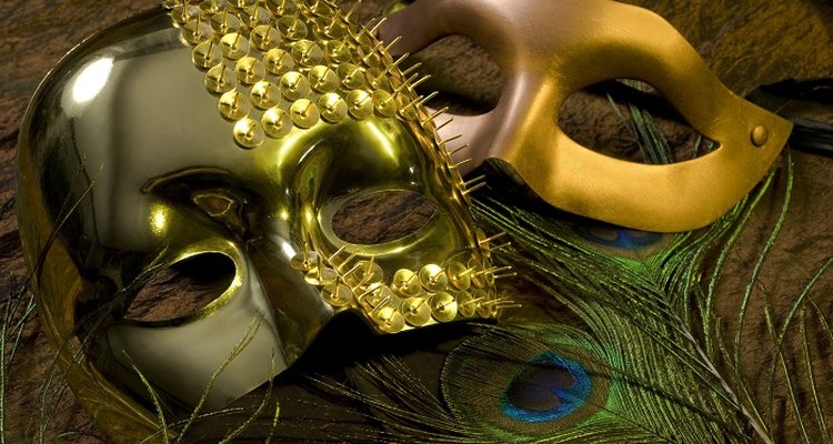 Make scary masks with modroc.