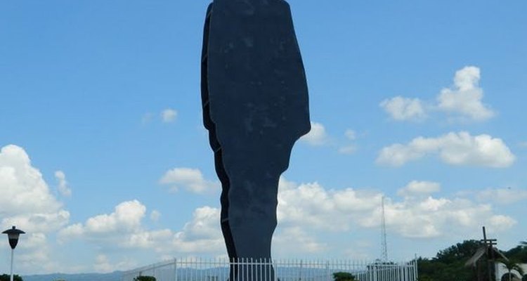 Esta escultura fue creada por Ernesto Cardenal.