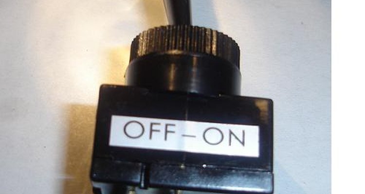 How to wire a toggle switch