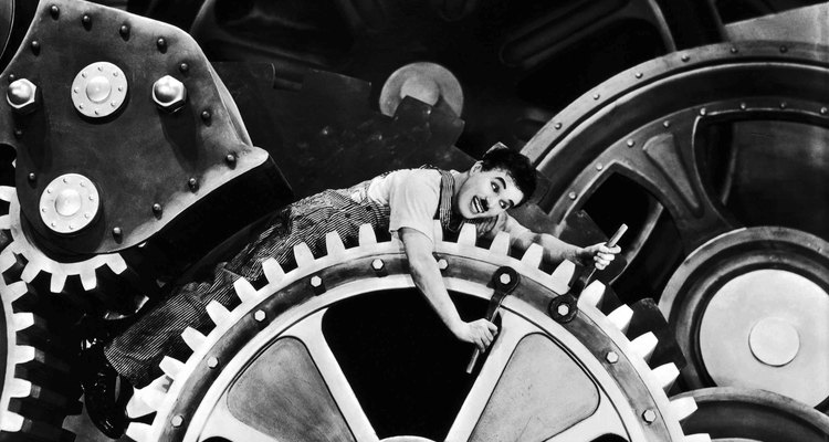 Chaplin era canhoto, mas escrevia com a mão direita
