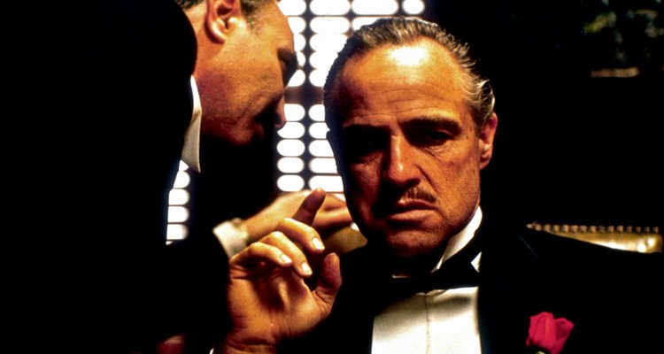 A frase de Don Vito Corleone "Vou fazer-lhe uma oferta que ele não poderá recusar" é uma das mais famosas da história do cinema