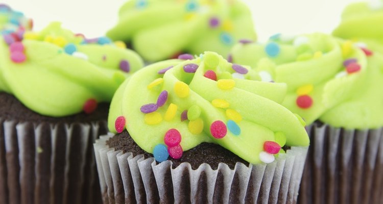 how-to-make-neon-green-coloured-icing