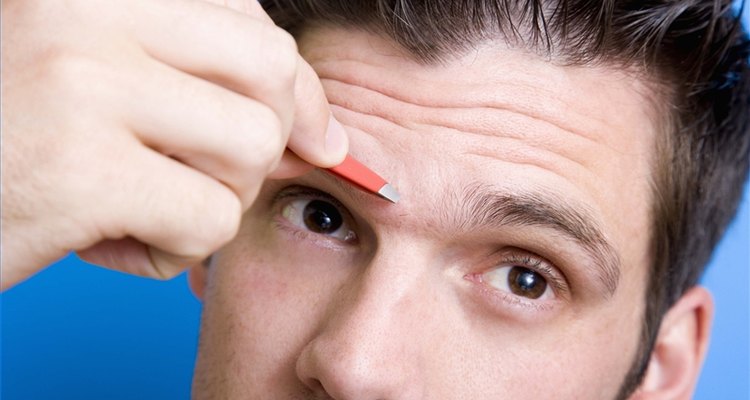 Shape Men's Eyebrows