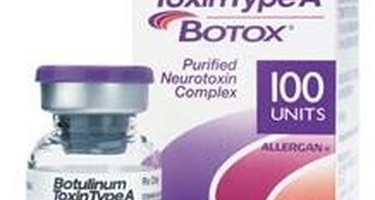 Botox es el nombre comercial registrado de la toxina botulínica tipo A, un fármaco que se se utiliza para tratar 20 tipos de afecciones.