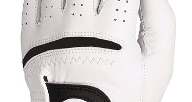 How to clean golf gloves