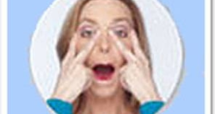 Ejercicio para tonificar el párpado inferior.