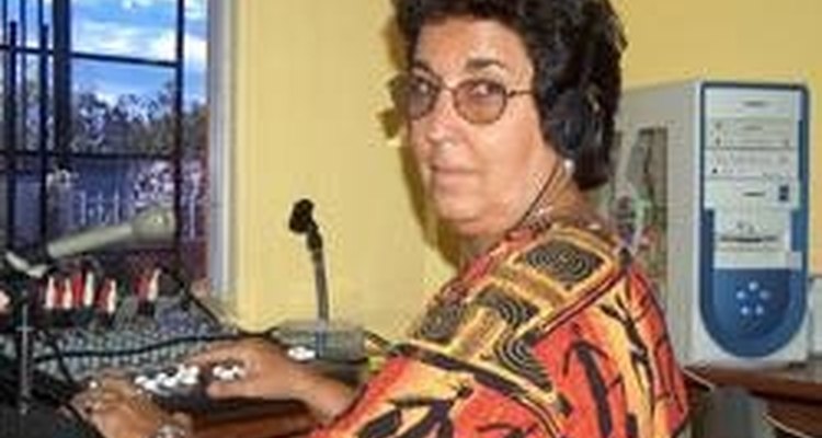 María Suárez Toro ha sido líder en el tema de la alfabetización de los adultos.