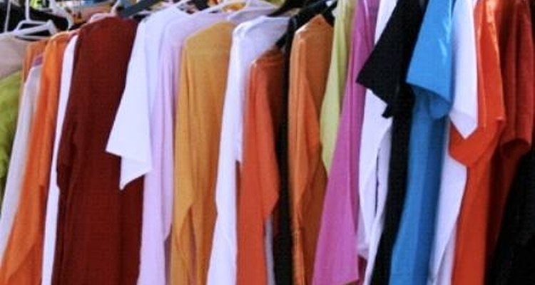 Elimina olores en la ropa con remedios caseros.