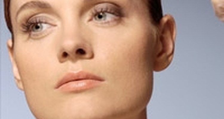 O Botox é uma injeção paralisante que retarda os efeitos do tempo na aparência