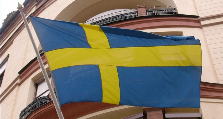 La bandera sueca, una de las banderas más antiguas del mundo, es radiante y fácilmente reconocible.