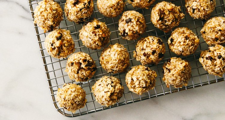 Coconut breakfast cookies with cacao nibs