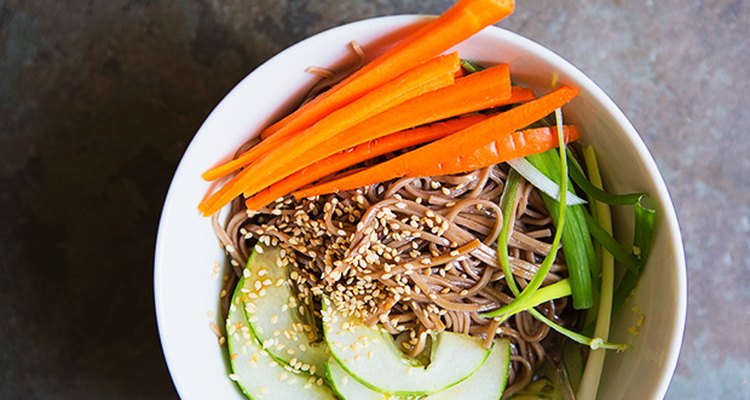 Cold Sesame Soba Noodle Salad #recipe via eHow.com #schoollunch