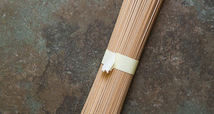 Cold Sesame Soba Noodle Salad #recipe via eHow.com #schoollunch