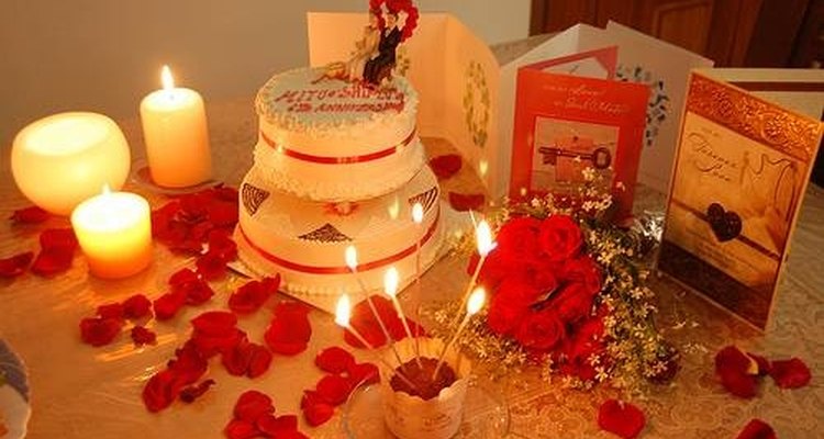 3rd wedding anniversary - Decorated Cake by Dsweetcakery - CakesDecor