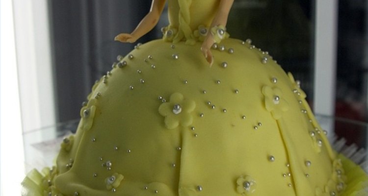 Princesses & Crown 3rd Birthday Cake - Cakey Goodness