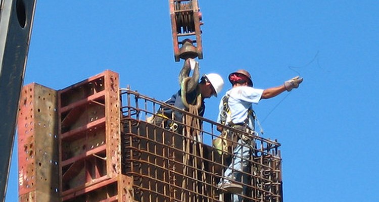 Hay gran cantidad de posiciones en una compañía constructora.