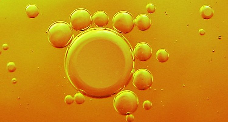 El aceite mineral es derivado del petróleo.