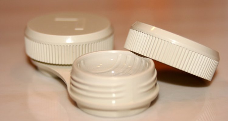 Contacts are stored between uses in a case similar to this.