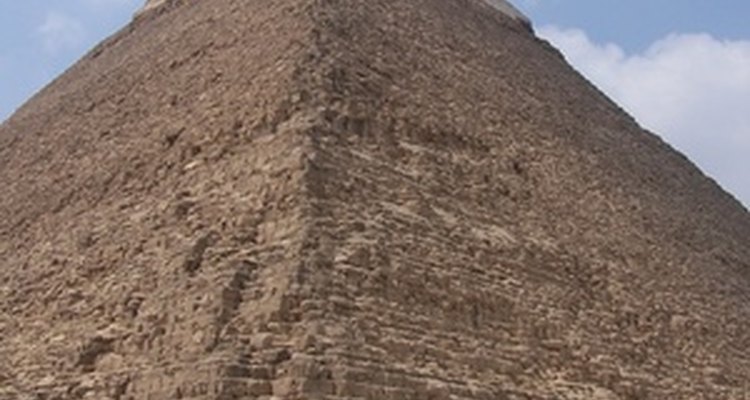 La mayor parte de esta pirámide era para habitaciones llenas de tesoros.
