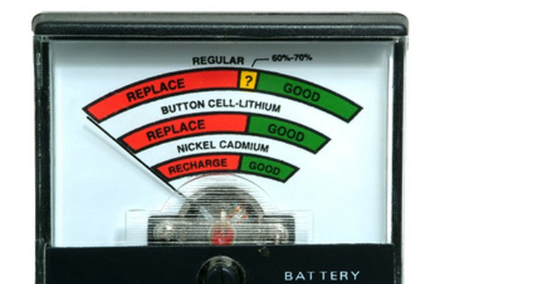 Voltímetro com indicação da capacidade de uma bateria
