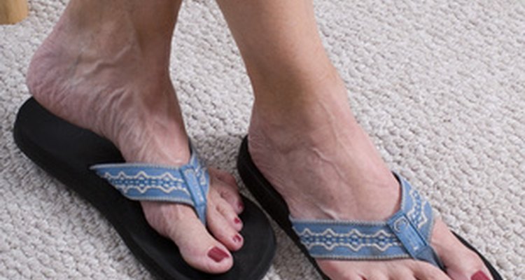 En general, las manchas oscuras en tus pies se pueden eliminar fácilmente.
