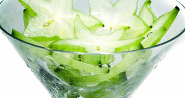 Los árboles de carambola producen una fruta tropical realmente sabrosa.