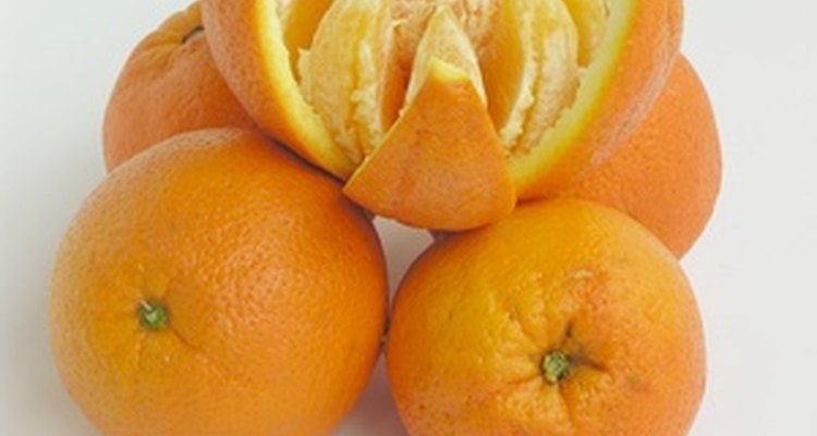 El licor con sabor a naranja se utiliza en muchos platillos y bebidas.