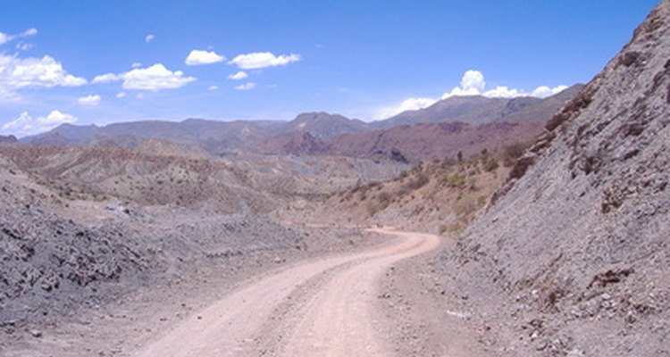 Driving in dusty conditions causes the filter to become dirty more quickly.