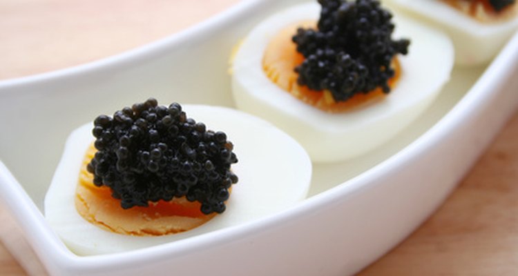 Ovos de peixes, como o caviar, são ricos em ácidos graxos ômega-3