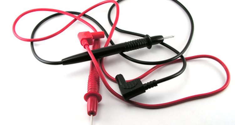 Sodium polyacrylate is applied to power cables.