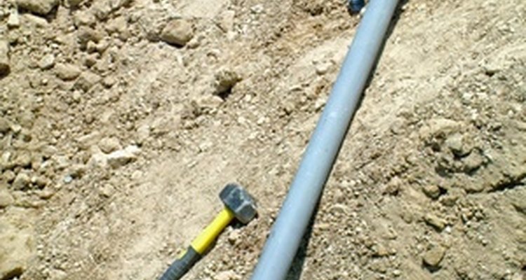 El caño de PVC es usado para líneas de desagüe.