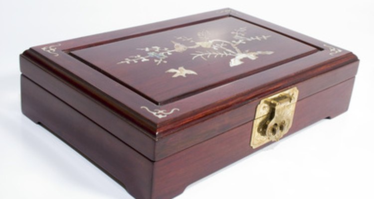 Jewellery boxes are made from many standard components.