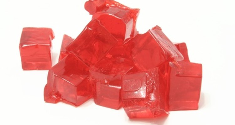 A gelatina vermelha pode causar uma mancha permanente