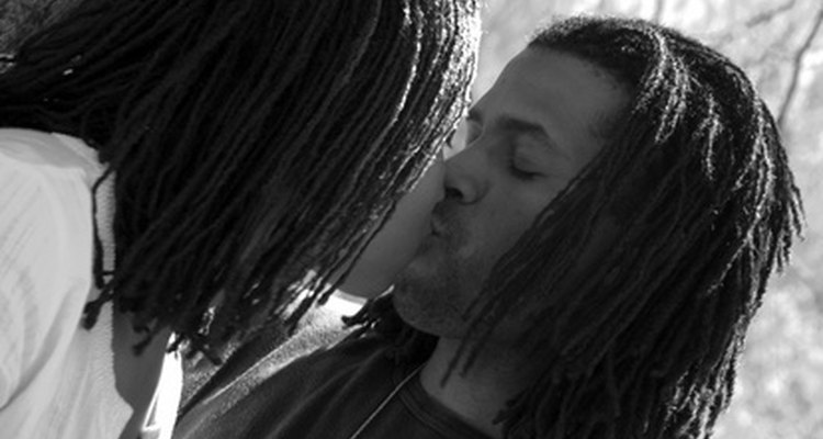 Las rastas se ven geniales en hombres y mujeres