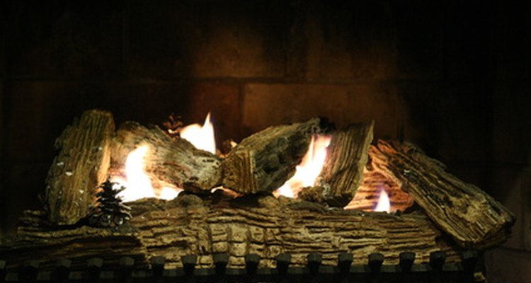 LAs chimeneas eléctricas actuales cuentan con mantos tradicionales para mejorar tu dormitorio pequeño con estilo.