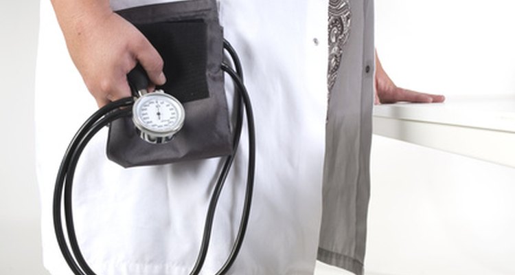 No caso de apresentar os sintomas descritos no artigo, sempre consulte um médico