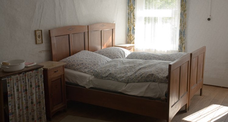 La mayoría de las camas nido son hechas de madera.