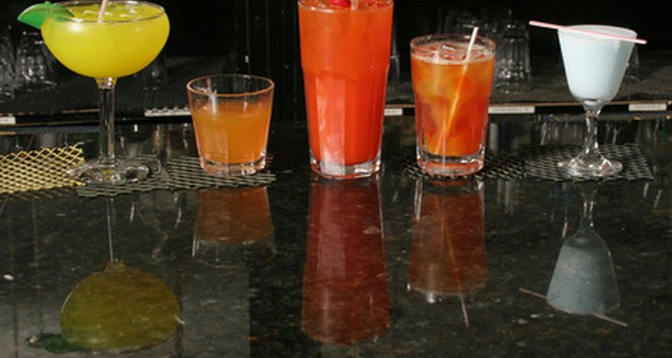Existen muchos vasos distintos para bebidas alcohólicas.