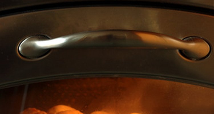 Si tu estufa no enciende, prueba los quemadores superiores y del horno.