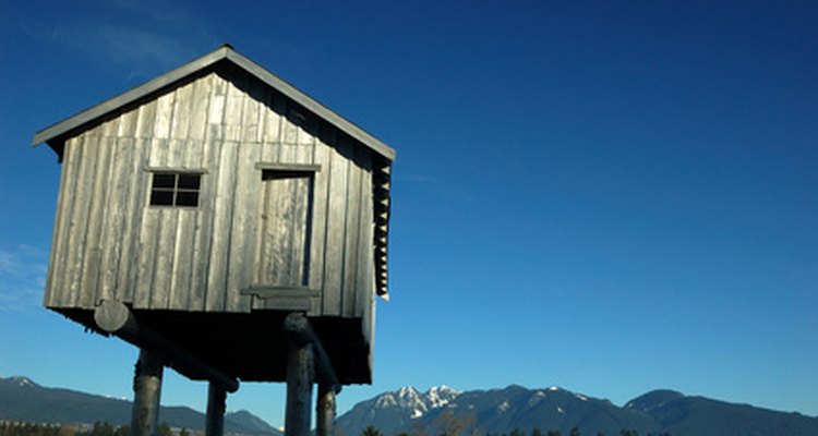 Raise a shed on stilts for flood safety