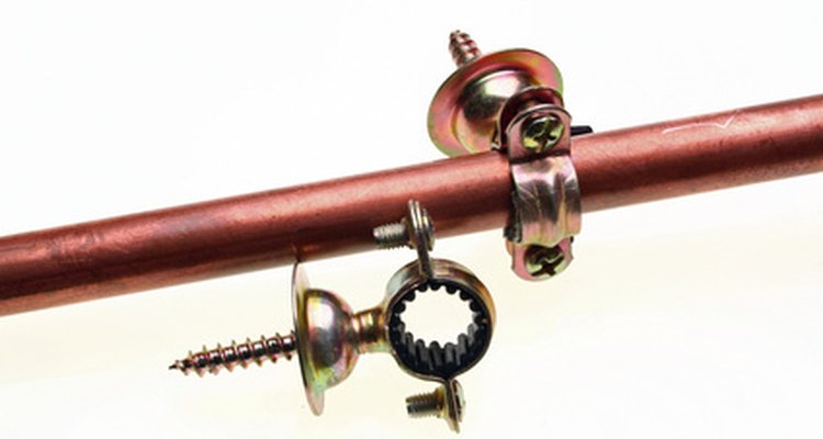 Los tubos de cobre son muy utilizados como ductos de agua.