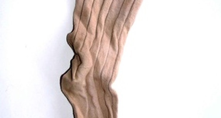 Because of polyester's natural tendency to revert to its original shape, it is a difficult material to stretch.