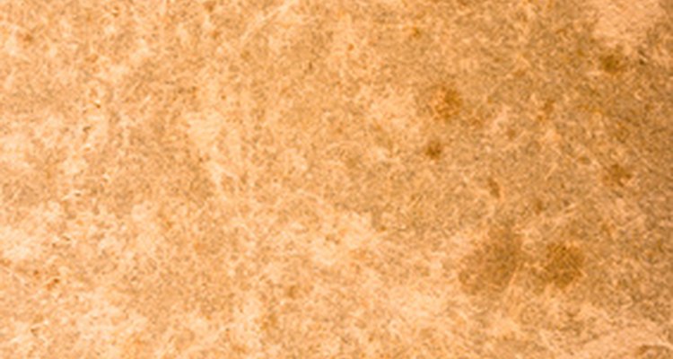 Use papel natural ou com baixa textura