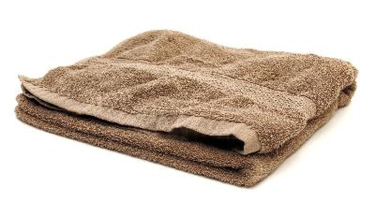 Seca las área húmedas con una toalla limpia.